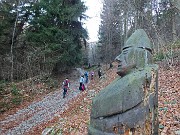 Monte Gugliemo dal sentiero nel Bosco degli Gnomi il 23 dicembre 2014   - FOTOGALLERY